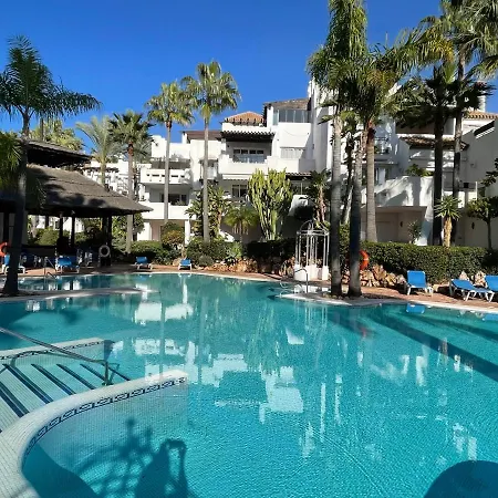 Cozy Near Puerto Banus * Marbella